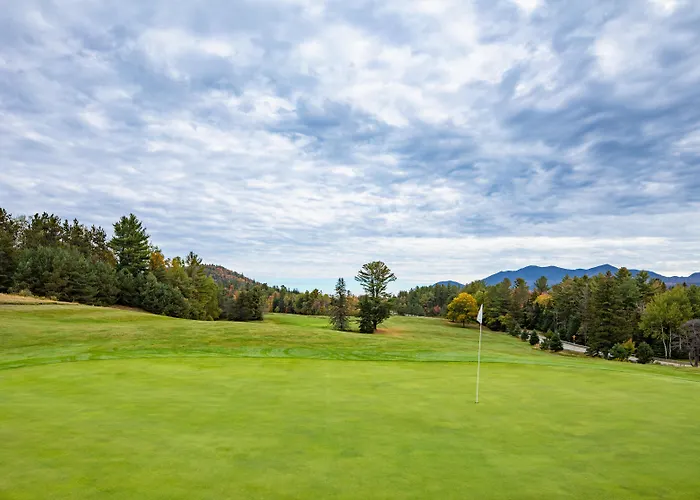 Luxury hotel only: Crowne Plaza Lake Placid By Ihg