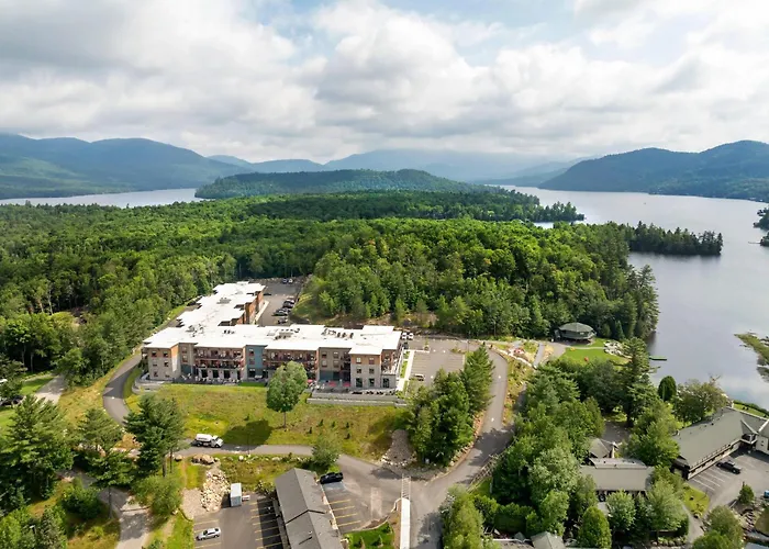 Family Hotel: Cambria Hotel Lake Placid - Lakeside Resort